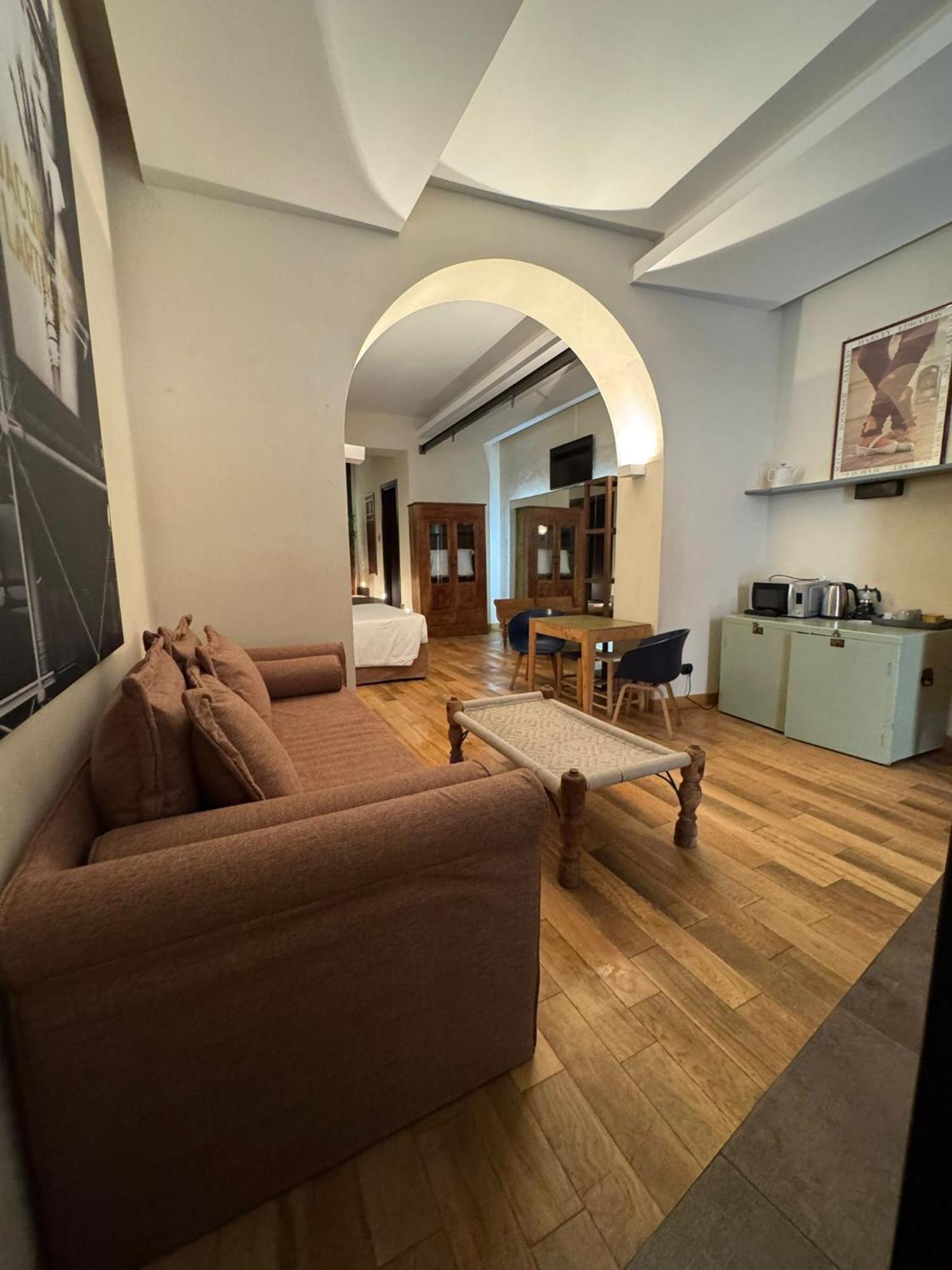 Bed & Breakfast Loft *